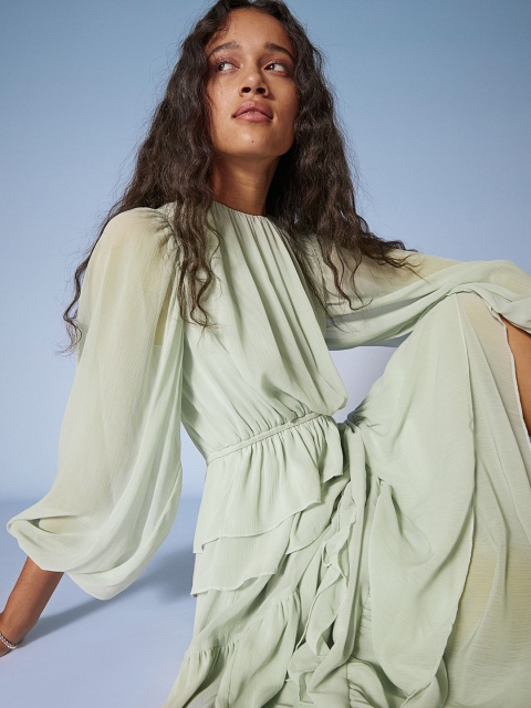 

H&M Women Green Solid Chiffon Maxi Dress