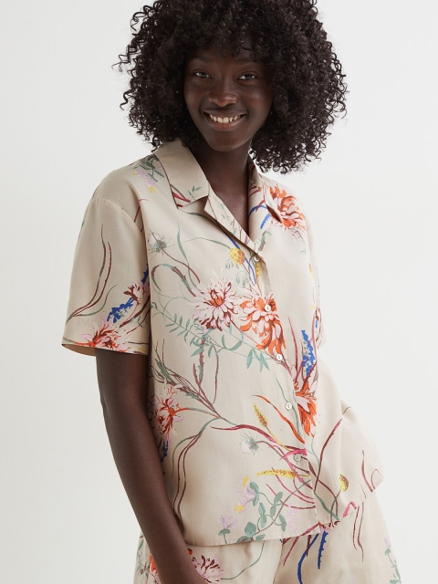 

H&M Women Beige Floral Lyocell-Blend Resort Shirt