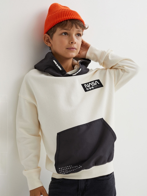 

H&M Boys White & Black Oversized printed hoodie