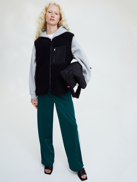 

H&M Women Black Solid Faux Shearling Gilet