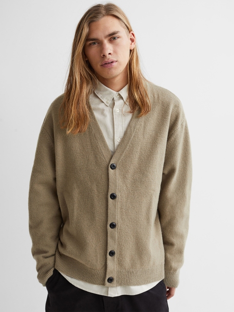 

H&M Men Beige Solid Relaxed Fit Wool-Blend Cardigan