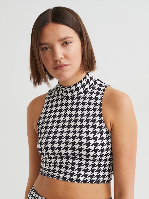 

H&M Women White & Black Printed Polo-Neck Vest Top