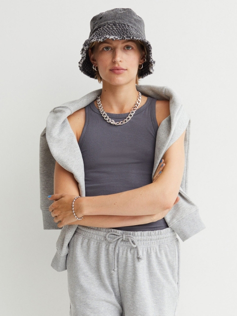 

H&M Women Charcoal Grey Solid Cropped Vest Top