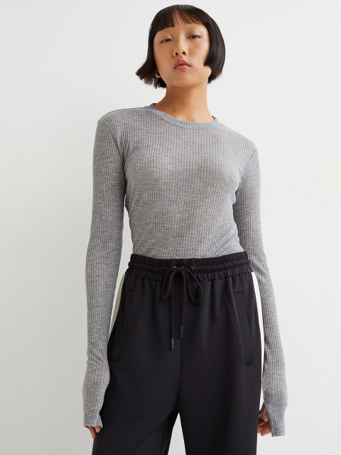 

H&M Women Grey Ribbed Top With Thumbhole