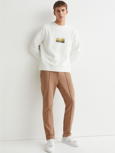 

H&M Men Beige Straight Fit Dressy Joggers