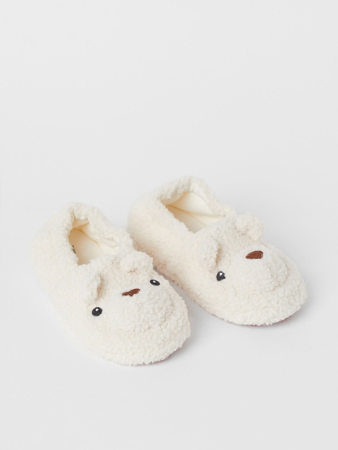 

H&M Boys Off White Soft Appliqud Slippers