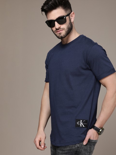 

Calvin Klein Jeans Men Navy Blue Applique Detail Pure Cotton T-shirt