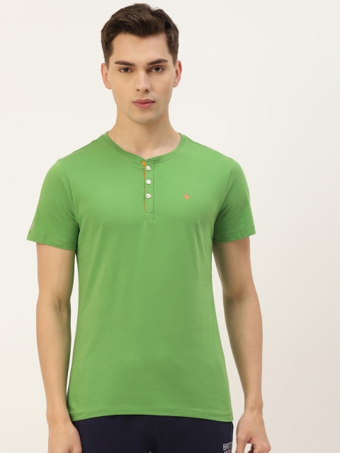 

AM SWAN Men Green Solid Henley Neck T-shirt