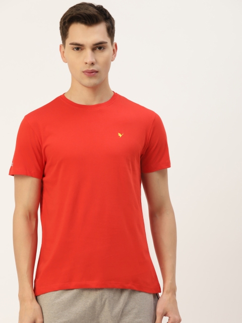 

AM SWAN Men Red Solid T-shirt