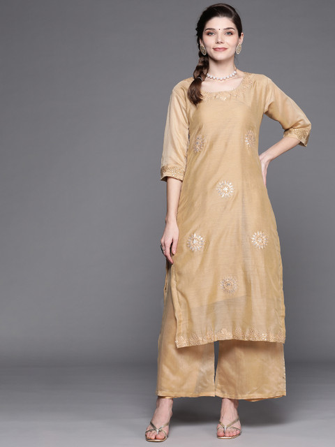 

Chhabra 555 Women Beige Floral Embroidered Gotta Patti Made to Measure Kurta Set