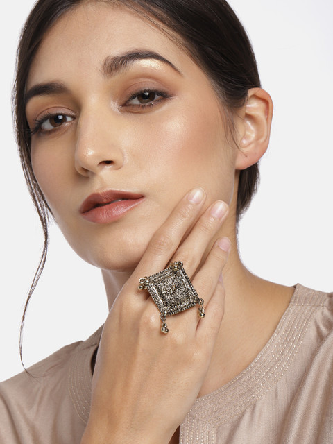 

I Jewels Antique Gold-Plated Square Shaped Adjustable Finger Ring