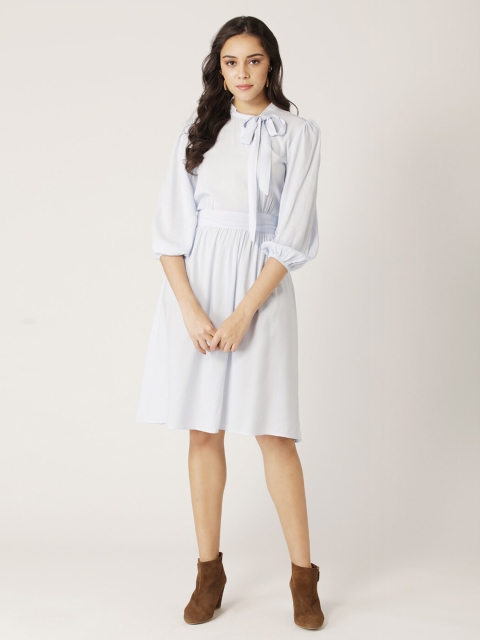 

DIVA WALK EXCLUSIVE Blue Tie-Up Neck Dress