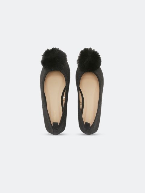 

shoexpress Girls Black Embellished Ballerinas Flats with Pom-Pom