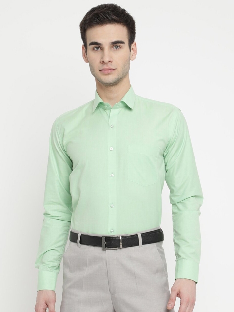 

V2 Value & Variety Men Green Regular Fit Solid Formal Shirt