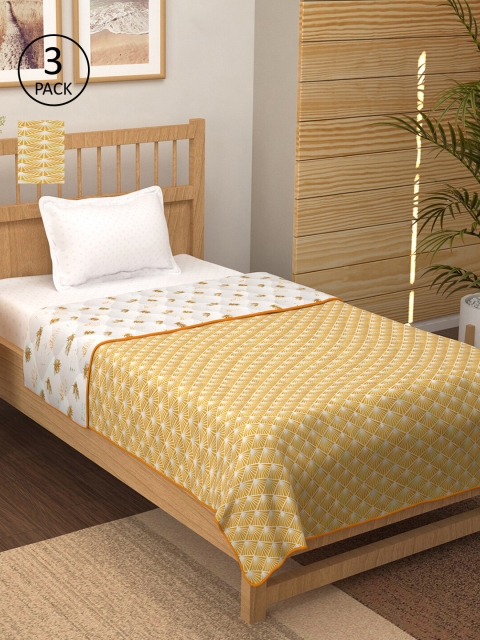 

Story@home Yellow & White Set of 3 Floral AC Room Cotton Single Bed Comforters