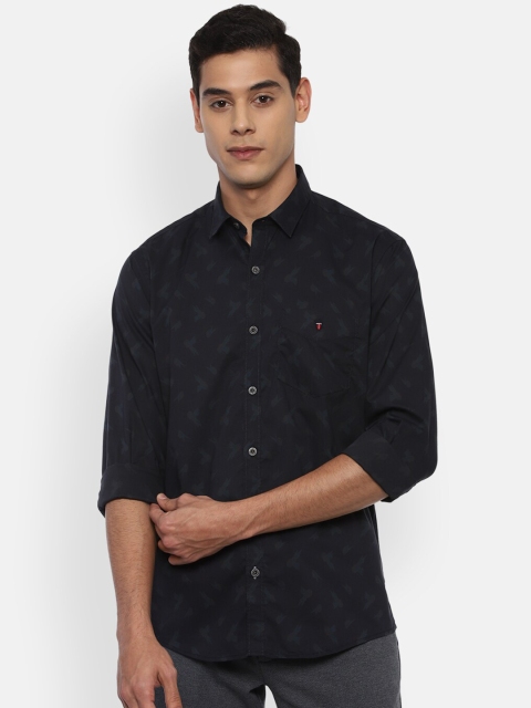 

Louis Philippe Sport Men Black Slim Fit Printed Semiformal Shirt