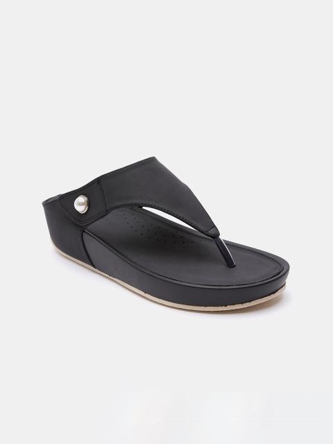 

shoexpress Black Solid PU Platform Sandals