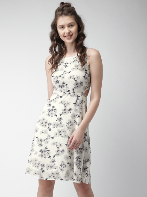 

Mast & Harbour White & Grey Printed Fit & Flare Dress
