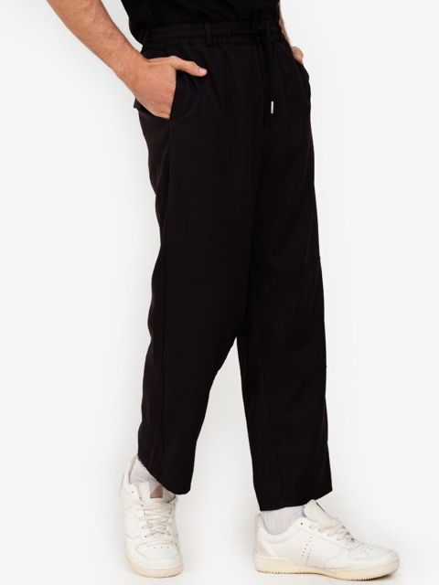 

ZALORA BASICS Men Black Solid Joggers