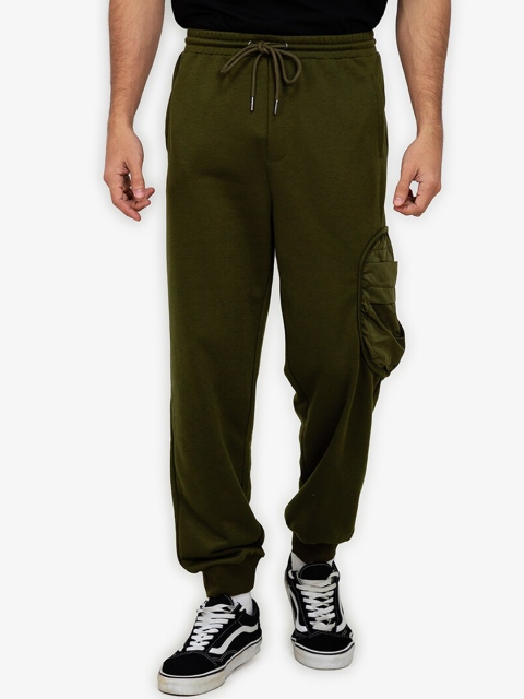 

ZALORA BASICS Men Olive Green Classic Side Pocket Track Pants