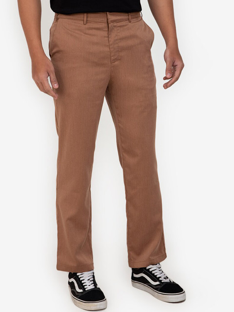 

ZALORA BASICS Men Brown Classic Easy Wash Trousers