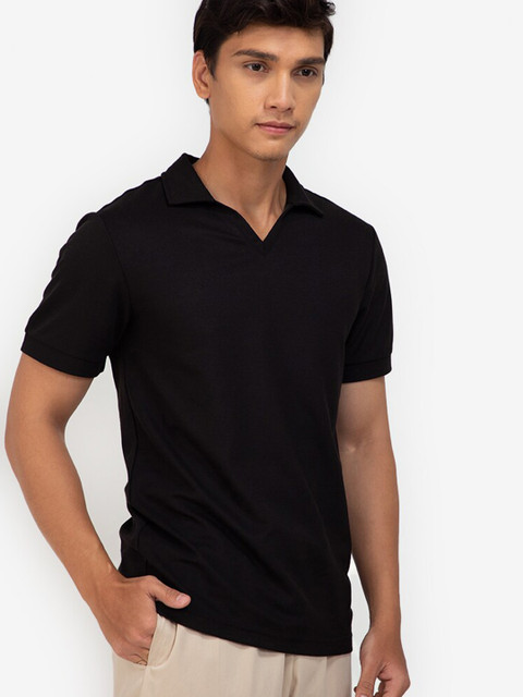 

ZALORA BASICS Men Black V-Neck T-shirt