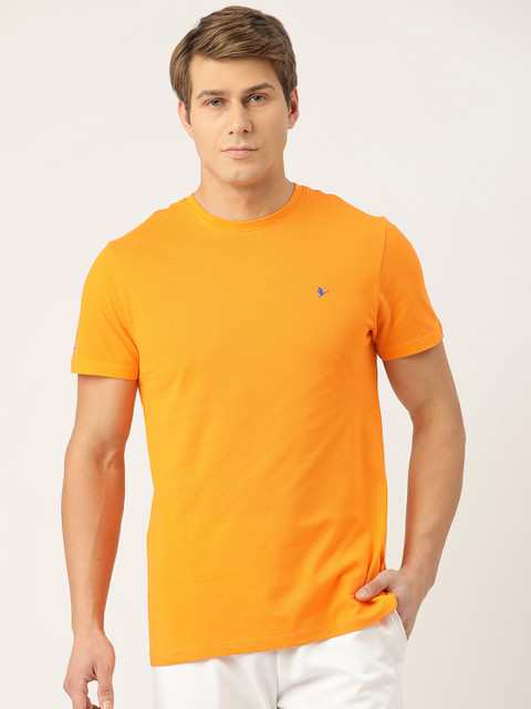 

AM SWAN Men Yellow With A Tinge Of Orange Solid T-shirt