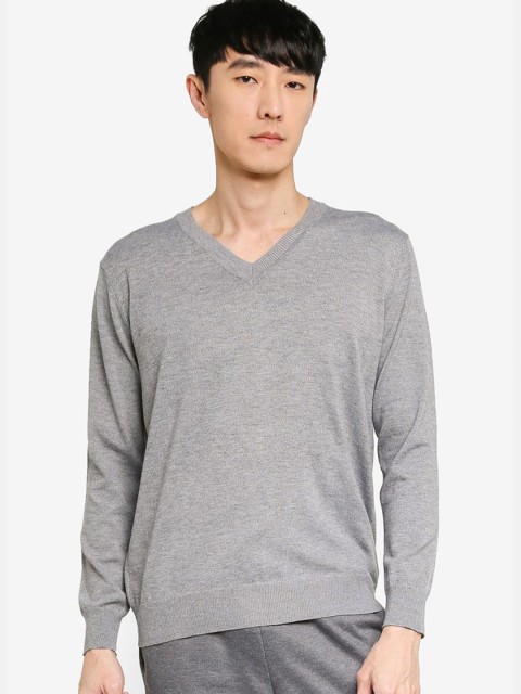 

ZALORA BASICS Men Grey V-Neck Jumper