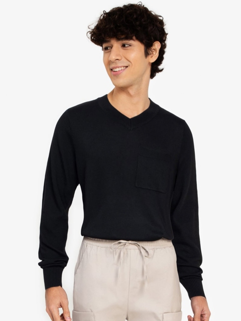 

ZALORA BASICS Men Black V-Neck Solid Jumper