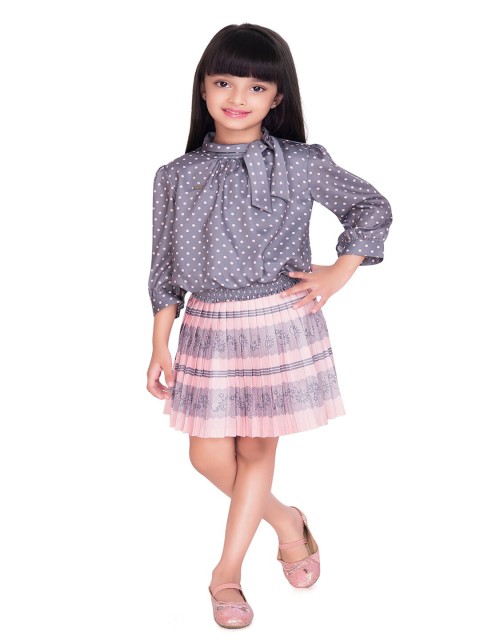 

Tiny Baby Girls Peach-Coloured & Grey Printed Top with Skirt