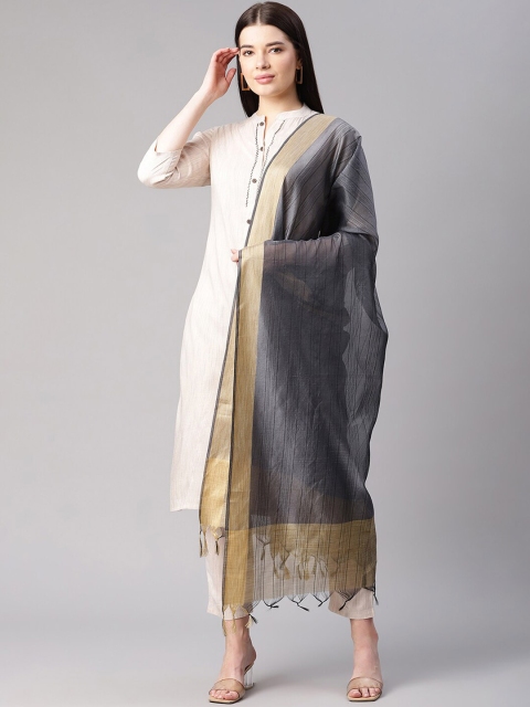 

Sringam Woman Cream-Coloured Kurta with Trousers & Dupatta