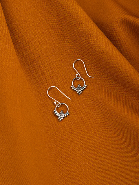 

ExclusiveLane Silver-Toned Spherical Drop Earrings