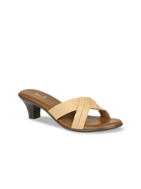 

Inc 5 Beige Block Heels