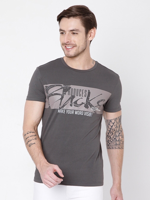 

Rex Straut Jeans Men Grey Typography Printed Slim Fit T-shirt