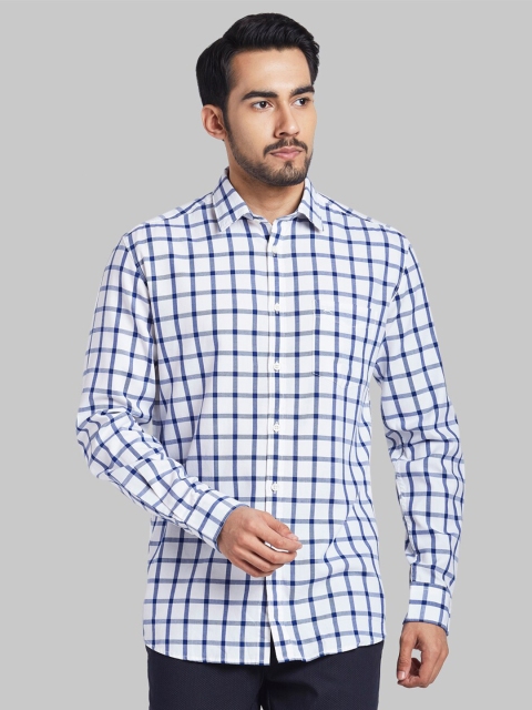 

Parx Men White Slim Fit Checked Casual Shirt