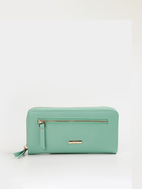 

Ginger by Lifestyle Women Green Zip Around Wallet