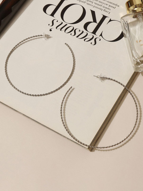 

Pipa Bella Silver-Toned Circular Half Hoop Earrings