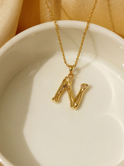 

Pipa Bella Gold-Plated Textured N Initial Link Necklace