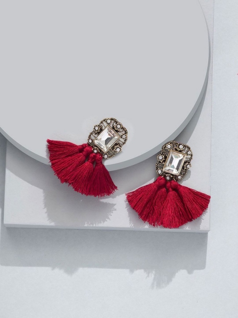 

Pipa Bella Red & Gold-Toned Contemporary Drop Earrings