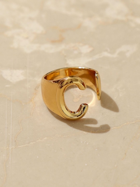 

Pipa Bella Gold-Plated C Initial Adjustable Finger Ring