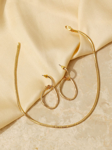 

Pipa Bella Gold-toned Classic Solid Gold Chain Necklace and Danglers Set