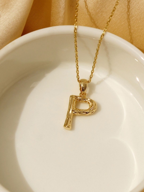

Pipa Bella Gold-Plated Textured P Initial Pendant Necklace