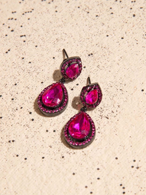 

Pipa Bella Pink Teardrop Shaped Drop Earrings