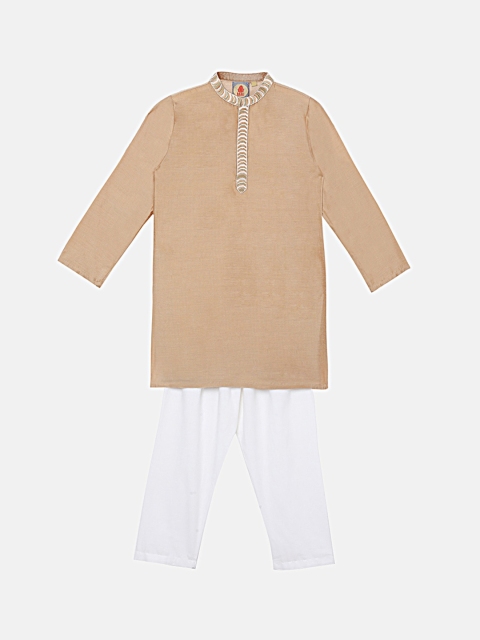 

SALWAR STUDIO Boys Gold-Toned Thread Work Kurta With Pyjamas