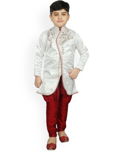 

SG YUVRAJ Boys Cream & Red Ethnic Motifs Embroidered Regular Kurta with Pyjamas