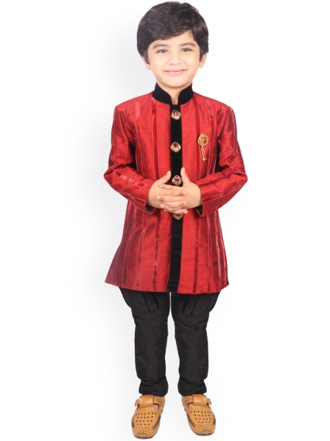 

SG YUVRAJ Boys Maroon & Black Striped Sherwani Set