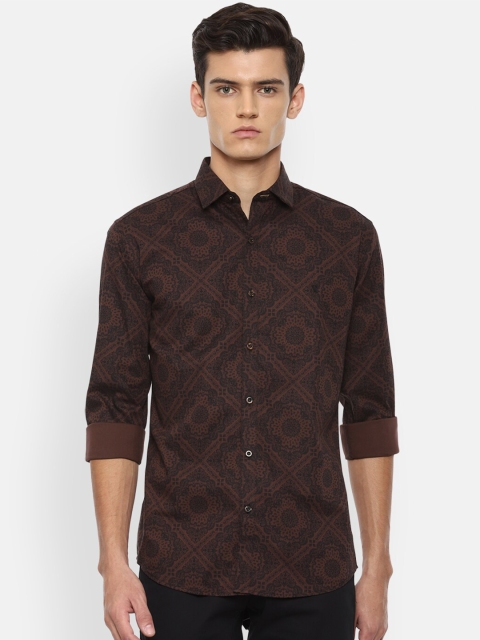 

V Dot Men Maroon Slim Fit Printed Casual Shirt