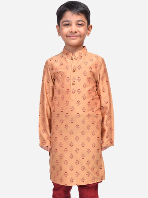 

NAMASKAR Boys Brown Ethnic Motifs Printed Kurta