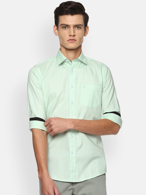 

Van Heusen Sport Men Green Slim Fit Casual Shirt