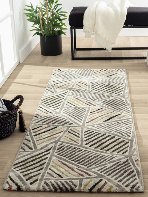 

OBSESSIONS Beige & Burgundy Geometric Floor Runner